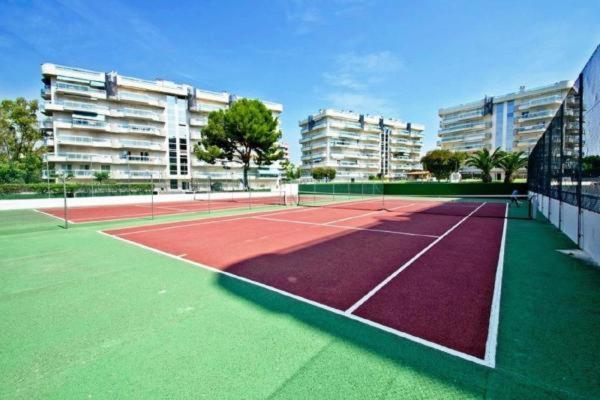 Apartament Larimar Big Swimming Pool Salou Zewnętrze zdjęcie